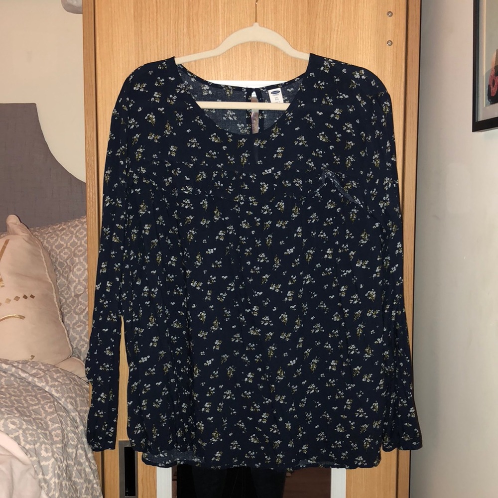 Blue Old Navy shirt